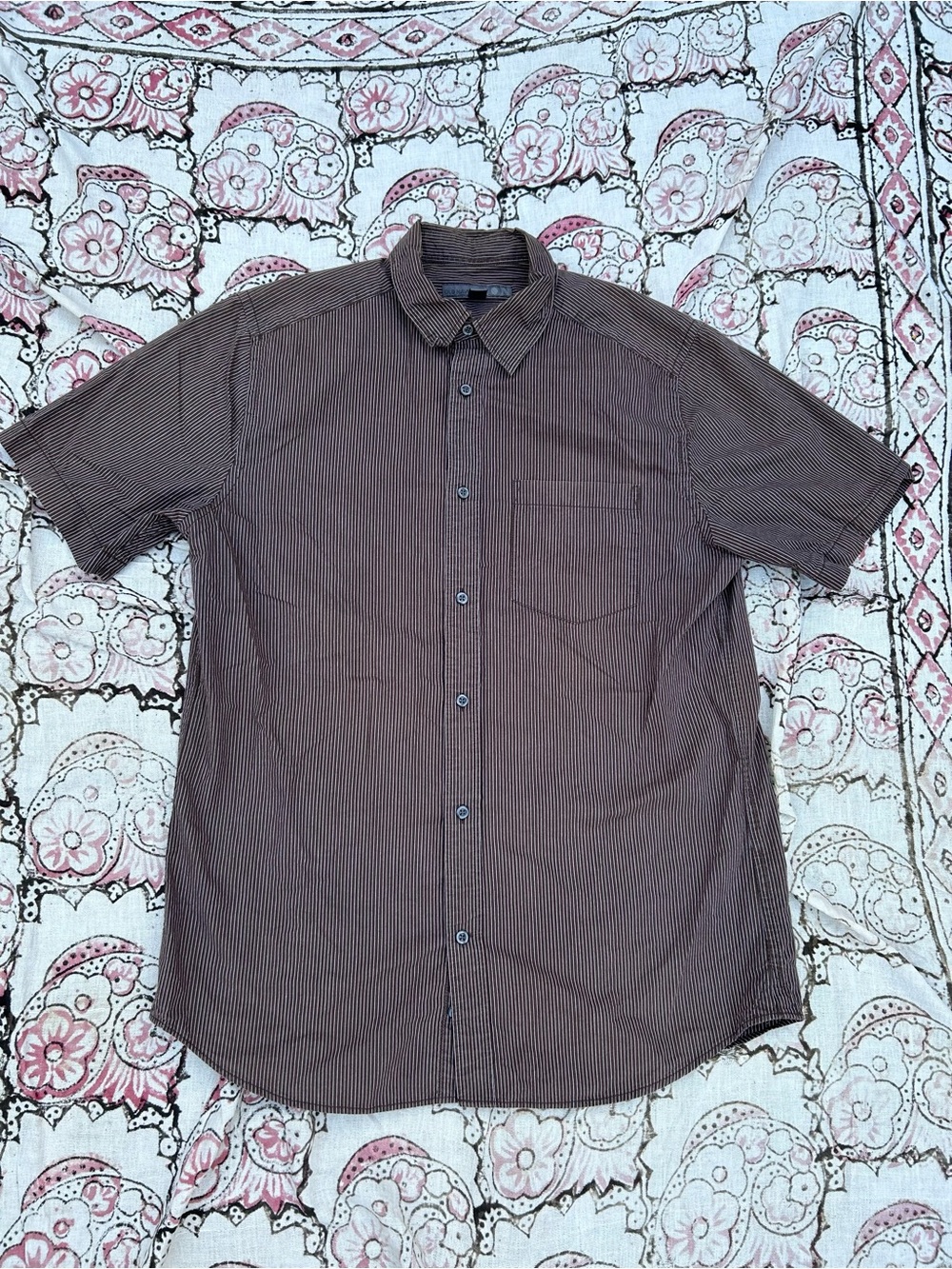 Old Navy Brown Pinstripe Short Sleeve Button-Down Shirt